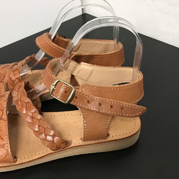 Cucos Girls Leather Sandals Braided Strap Adjustable Buckle Size 4Y (Approx) - Picture 13 of 14
